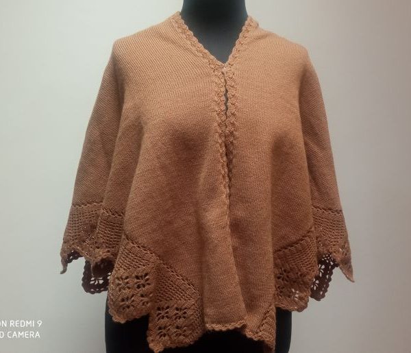 Mantilla terminado a mano