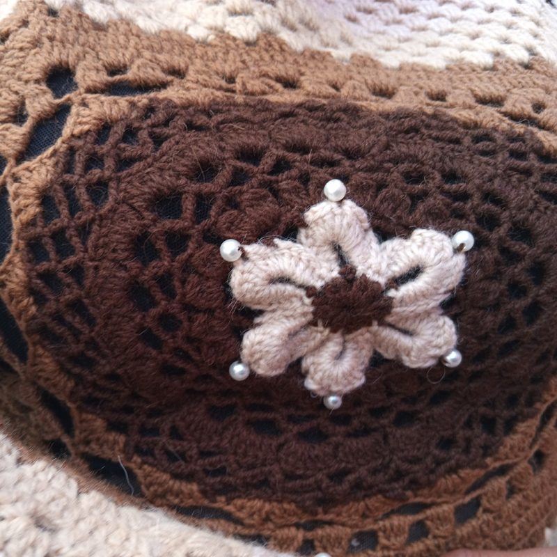 Chompa tejida a crochet - Imagen 2