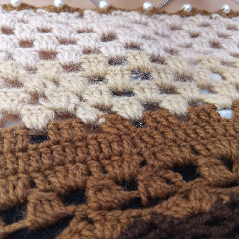 Chompa tejida a crochet - Imagen 3